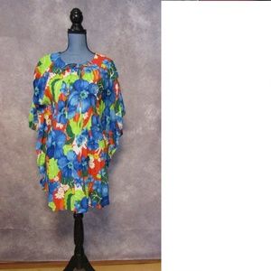 VTG 1970's Pomare Hawaii Floral Pleated Top